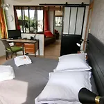 Bibou's Paris B&B 3*
